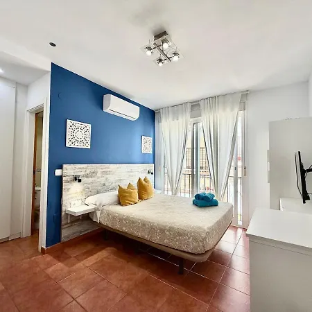 2A - Quiet Studio 40 M From La Carihuela Beach - Ac, Seafront Promenade Apartment Torremolinos