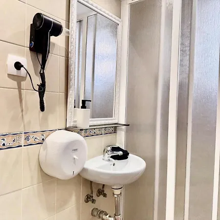 2A - Quiet Studio 40 M From La Carihuela Beach - Ac, Seafront Promenade