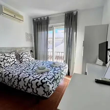 2A - Quiet Studio 40 M From La Carihuela Beach - Ac, Seafront Promenade Apartment *